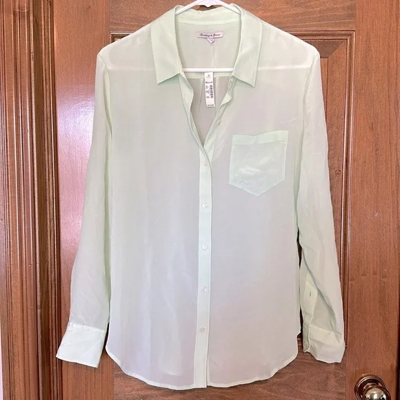 Silk Broadway And Broome Blouse - Picture 1 of 3